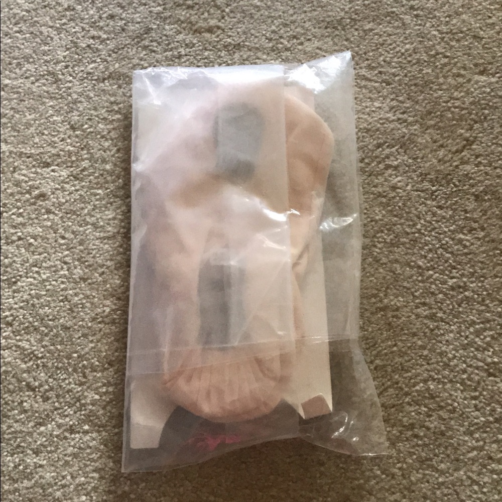 Ballet shoes - Picture 2 of 2